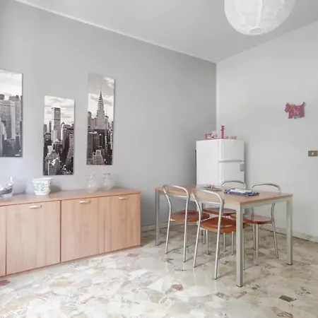 Apartment Milanrentals - Lotto